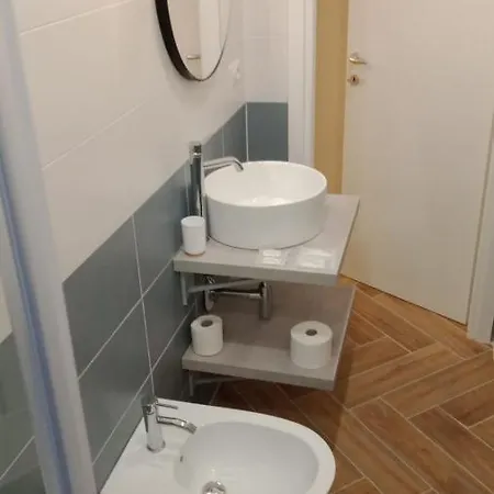 Bed and Breakfast La 3*